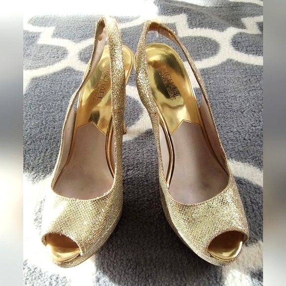 Michael Kors "York" Gold Glitter Peep Toe Slingbacks - Picture 10 of 15